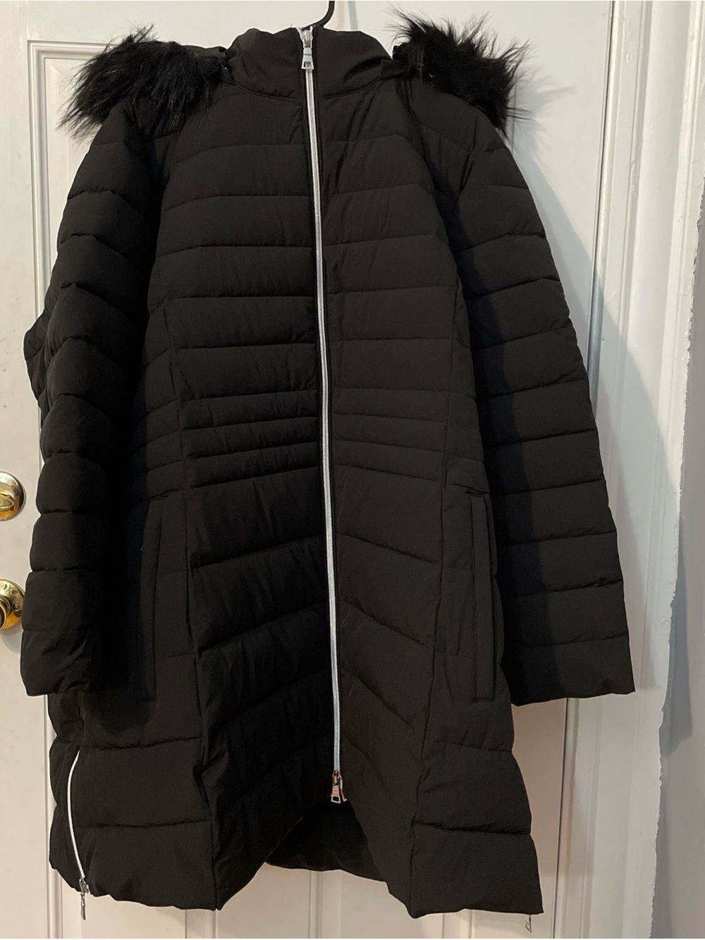 Nuage Women's Black Quilted Puffer Coat size P4X mid length.. Winter Jacket